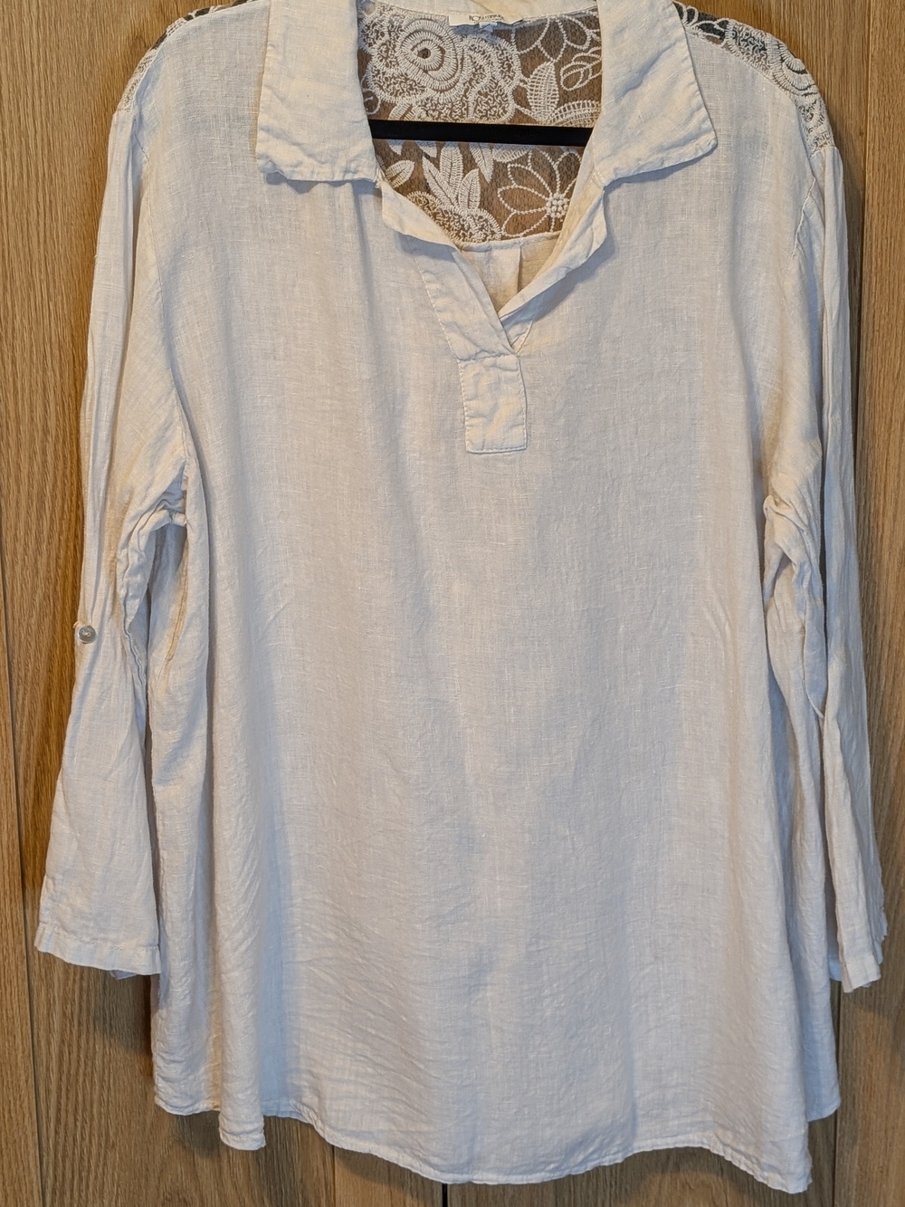 Relaxed Cream Linen-Blend Tunic Top with Lace Yoke